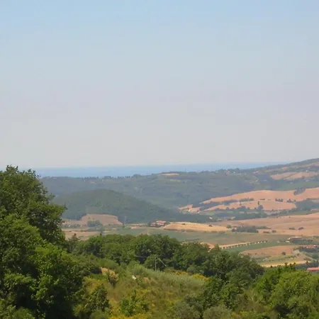 Grecale In Castellina Marittima